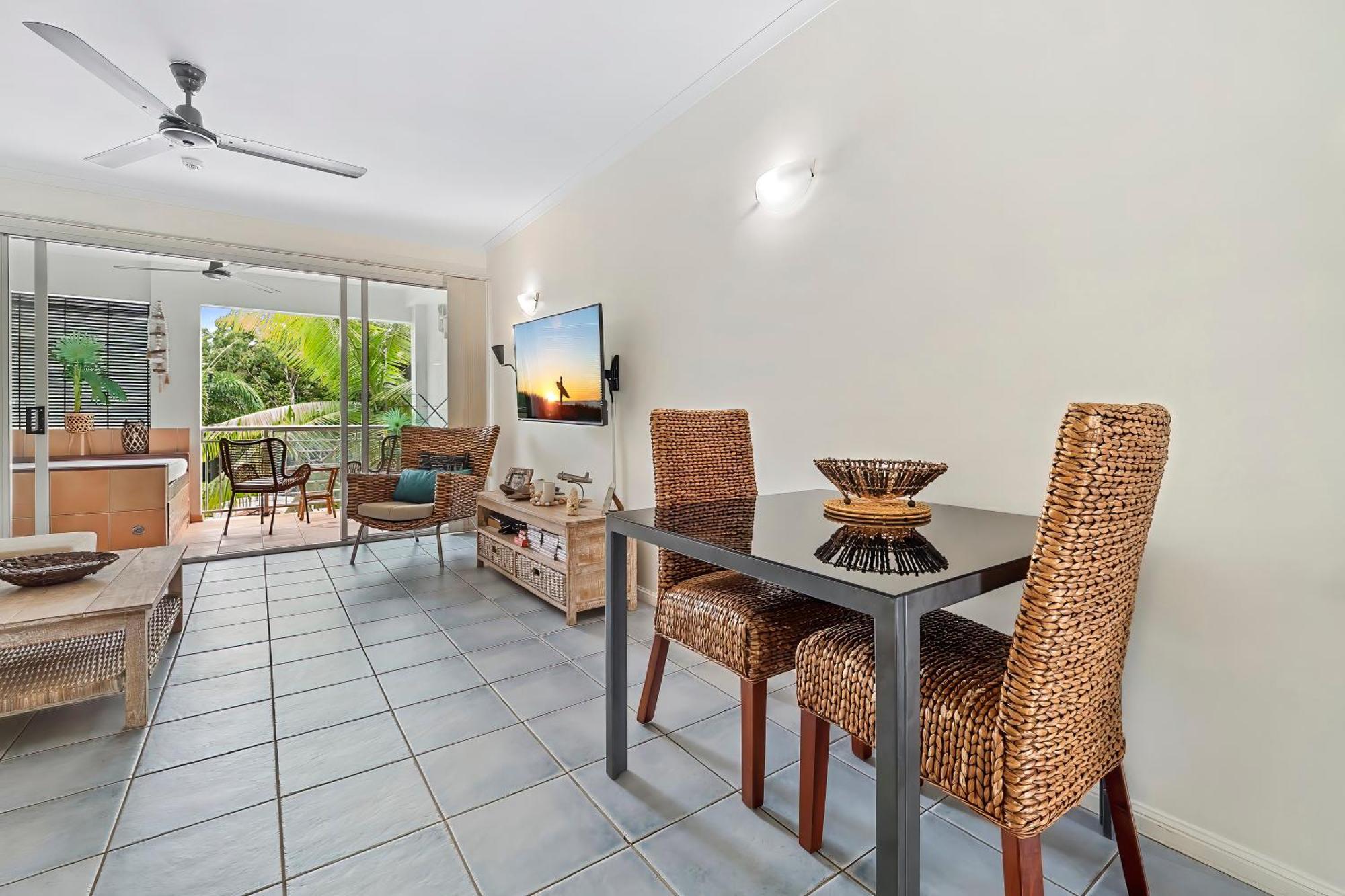 Alassio Beachfront Apartments Παλμ Κόουβ Δωμάτιο φωτογραφία