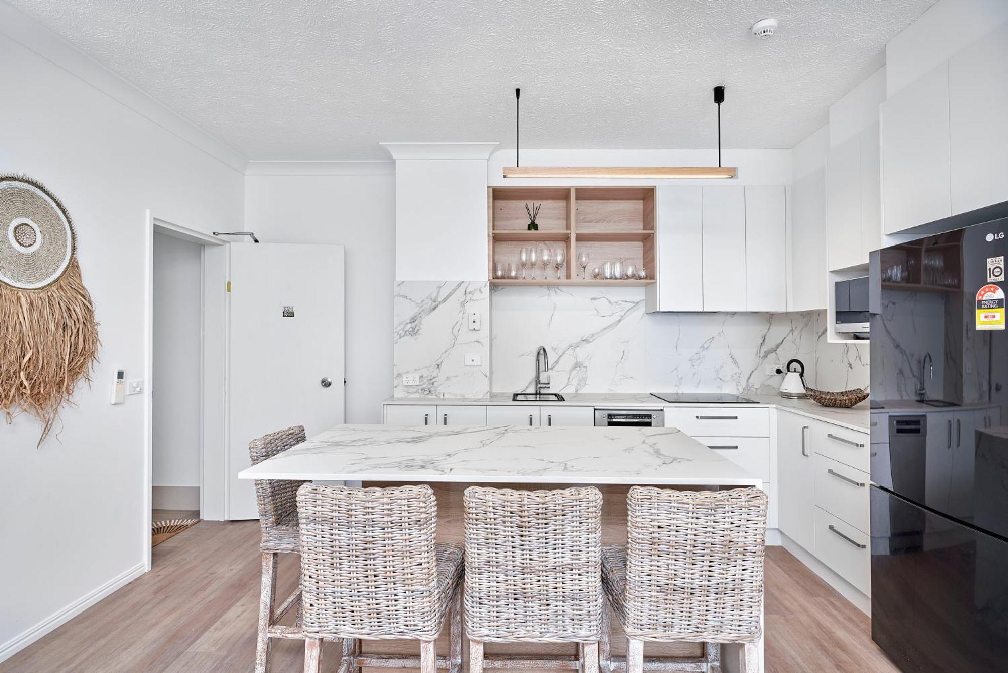 Alassio Beachfront Apartments Παλμ Κόουβ Δωμάτιο φωτογραφία