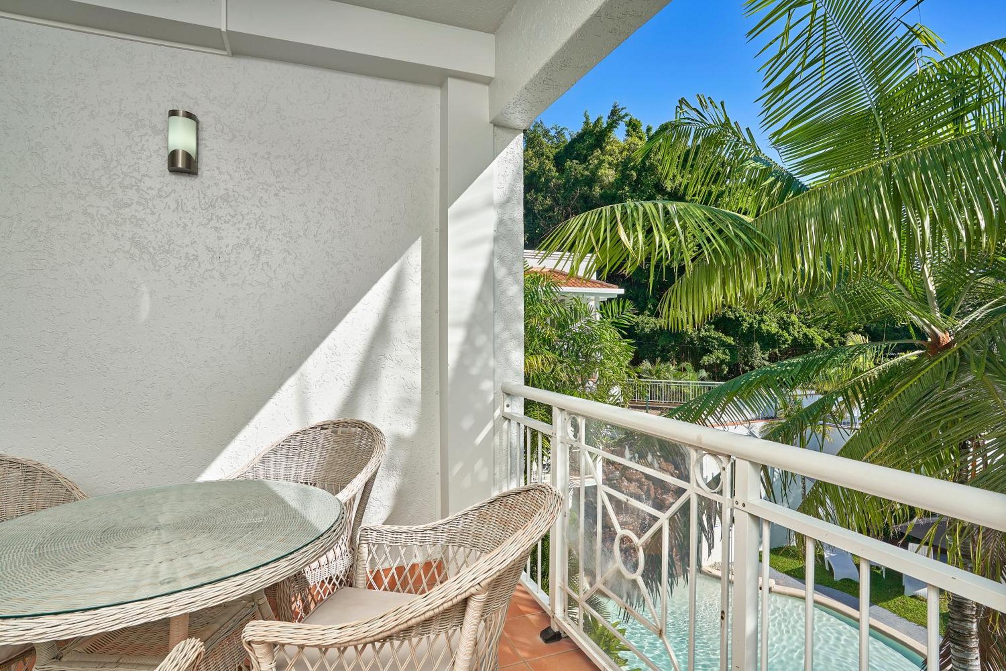 Alassio Beachfront Apartments Παλμ Κόουβ Δωμάτιο φωτογραφία