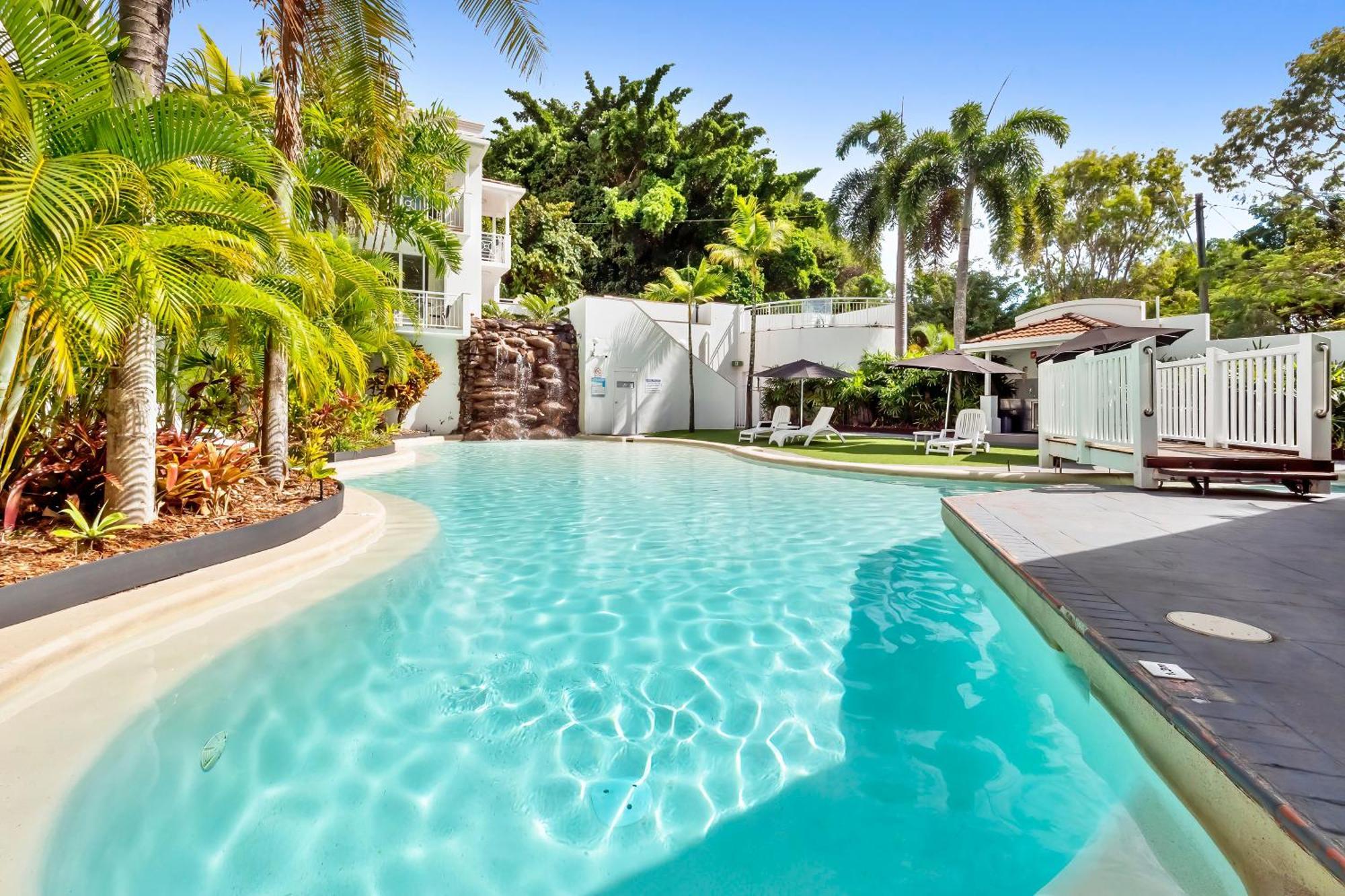 Alassio Beachfront Apartments Παλμ Κόουβ Εξωτερικό φωτογραφία