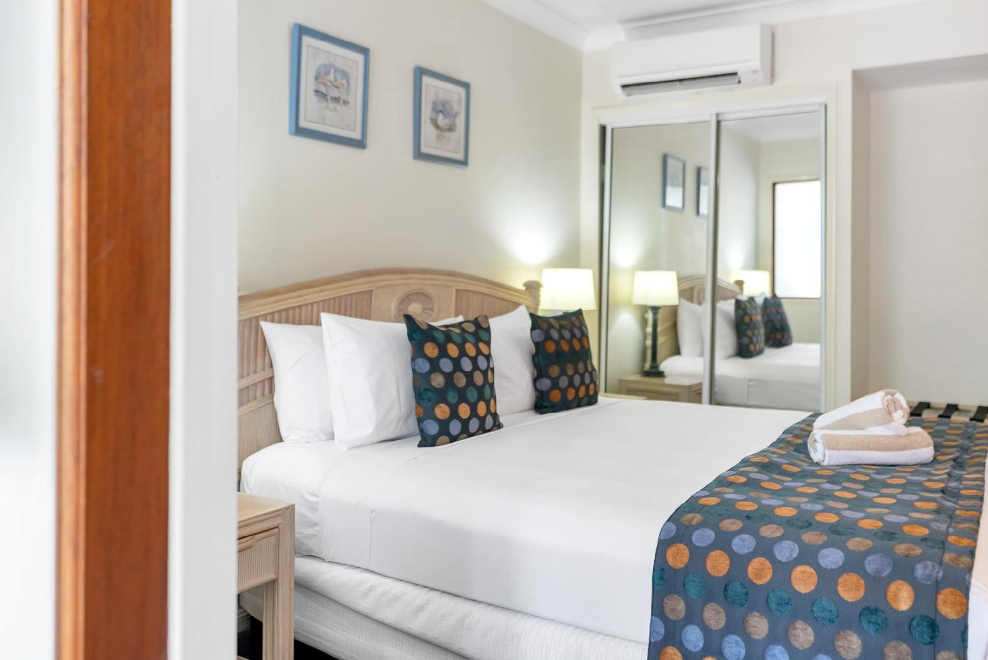 Alassio Beachfront Apartments Παλμ Κόουβ Δωμάτιο φωτογραφία