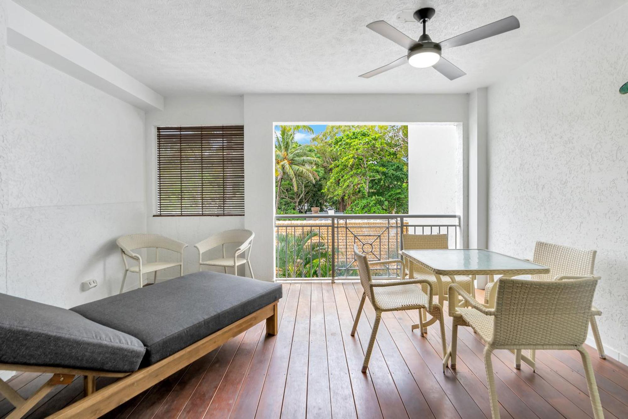 Alassio Beachfront Apartments Παλμ Κόουβ Δωμάτιο φωτογραφία